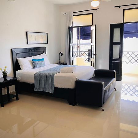 Rig Casa Conde Hotel Santo Domingo Room photo
